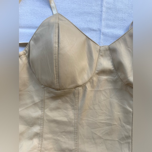Madden NYC Beige faux leather Corset top and pant set - Picture 12 of 16
